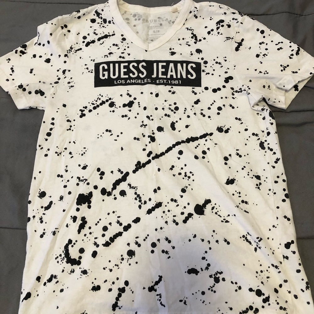 Guess T-shirt
